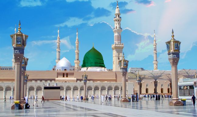 First-time pilgrims from Mumbai, Thane guided by Al Maaji for Umrah.